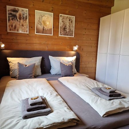 Helle Und Idyllische 2 Zimmer Wohnung Am Rande Von Berlin Exteriör bild